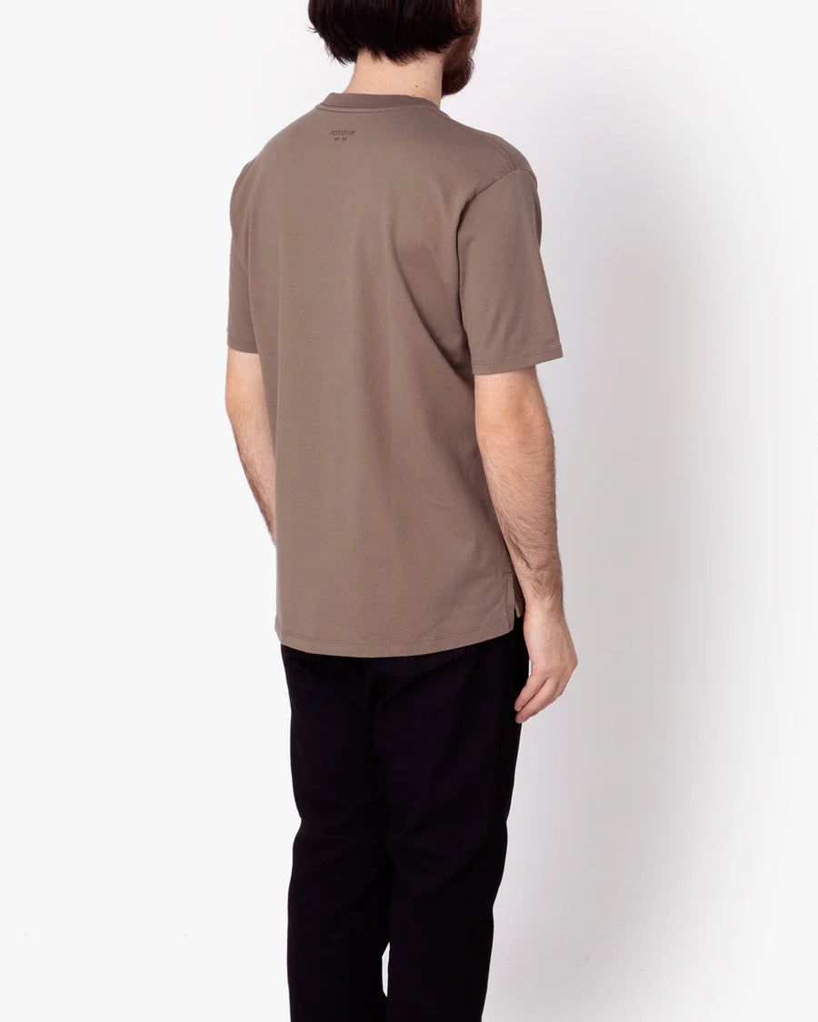 nonnative DWELLER S/S TEE "LIGHT AS A FEATHER"