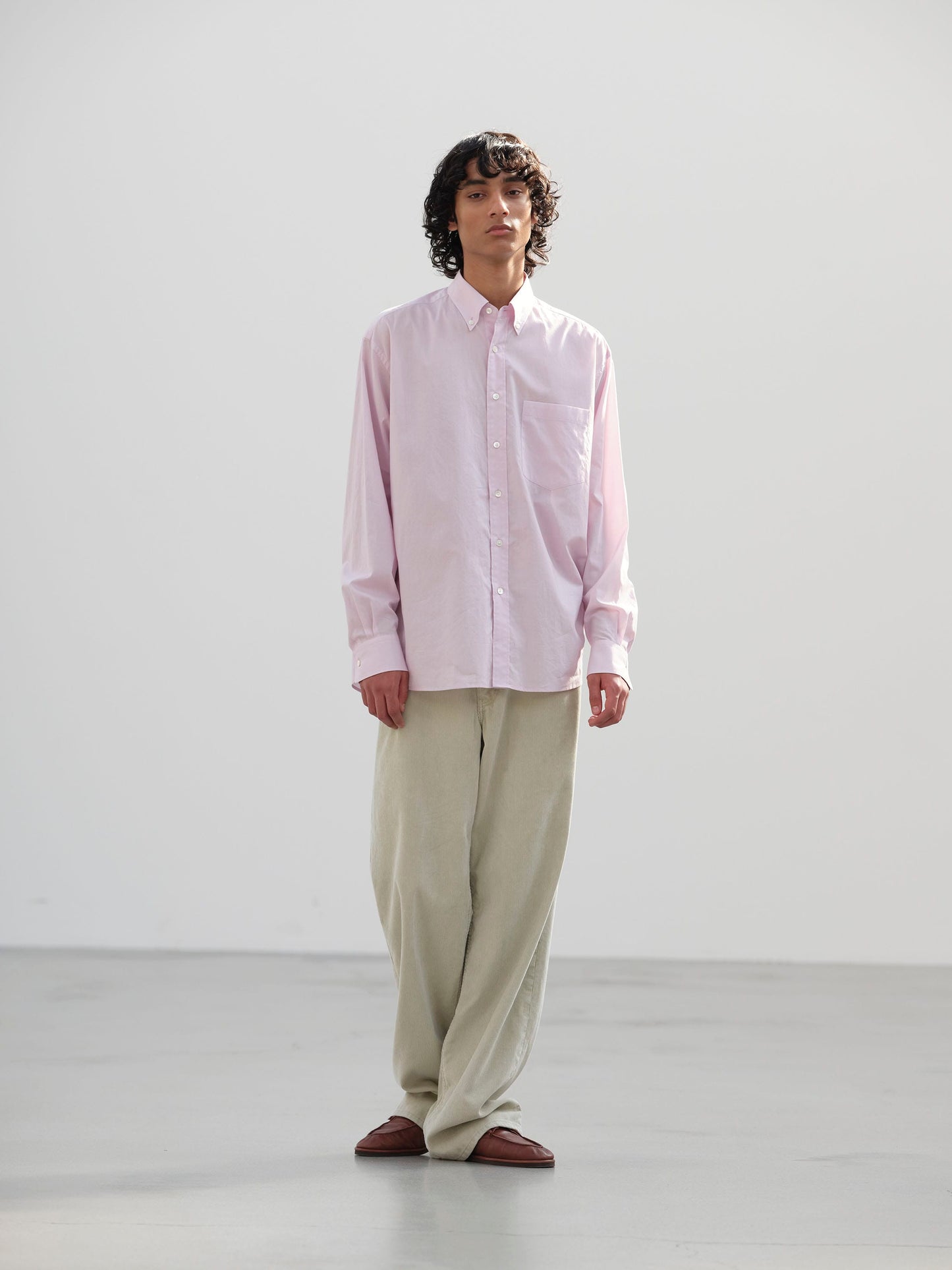 AURALEE WASHED FINX TYPEWRITER BUTTON DOWN SHIRT