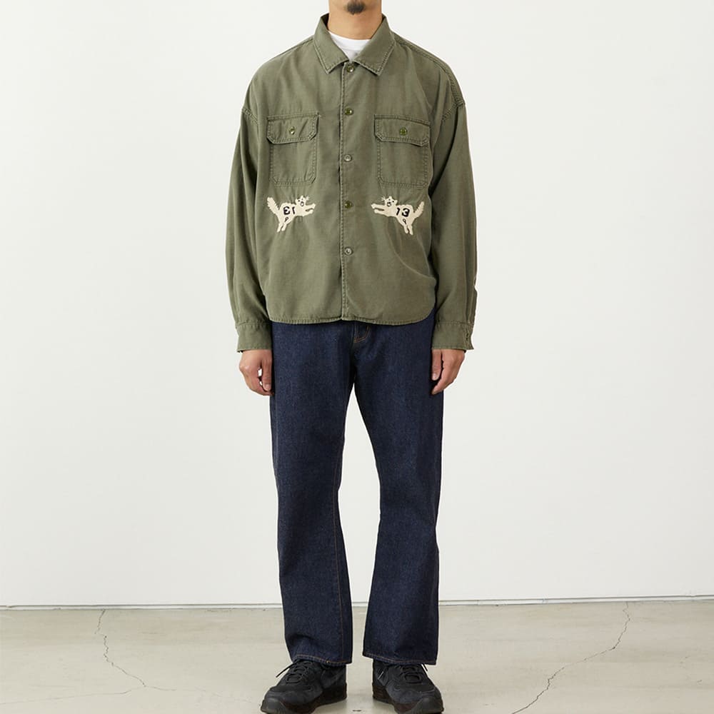 REMI RELIEF WIDE MILITARY SHIRT (embroidery: tiger)