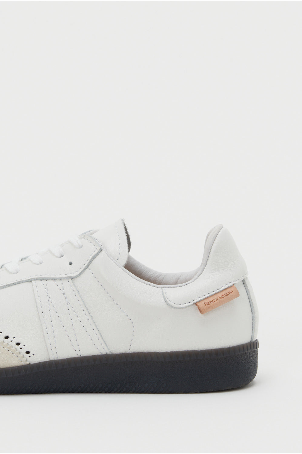 Hender Scheme citizen trainer