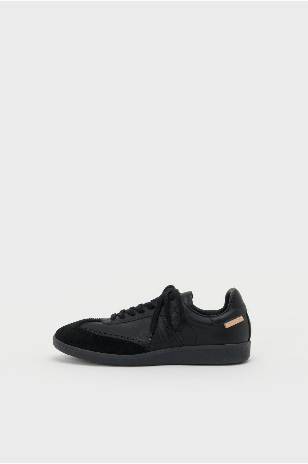 Hender Scheme citizen trainer