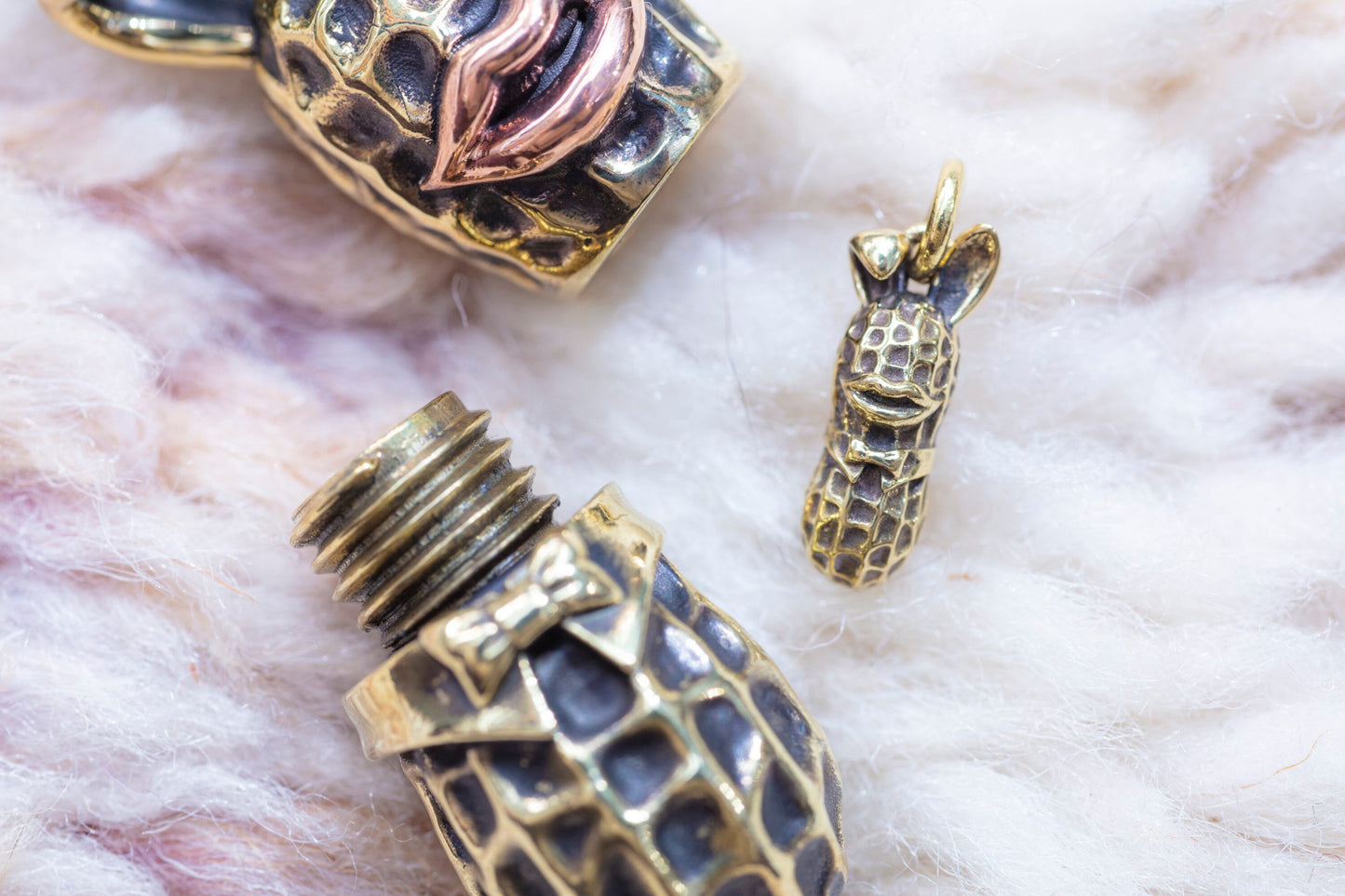 Peanuts&Co STASH BUNNY PEANUTS brass x copper