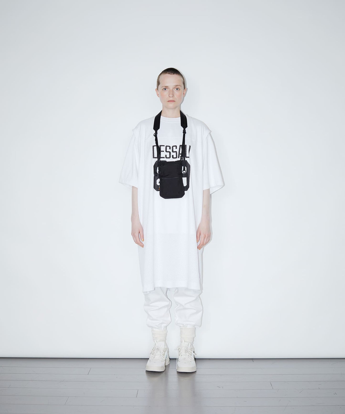 F/CE. CORDURA FIRE RESISTANT VERTICAL POUCH