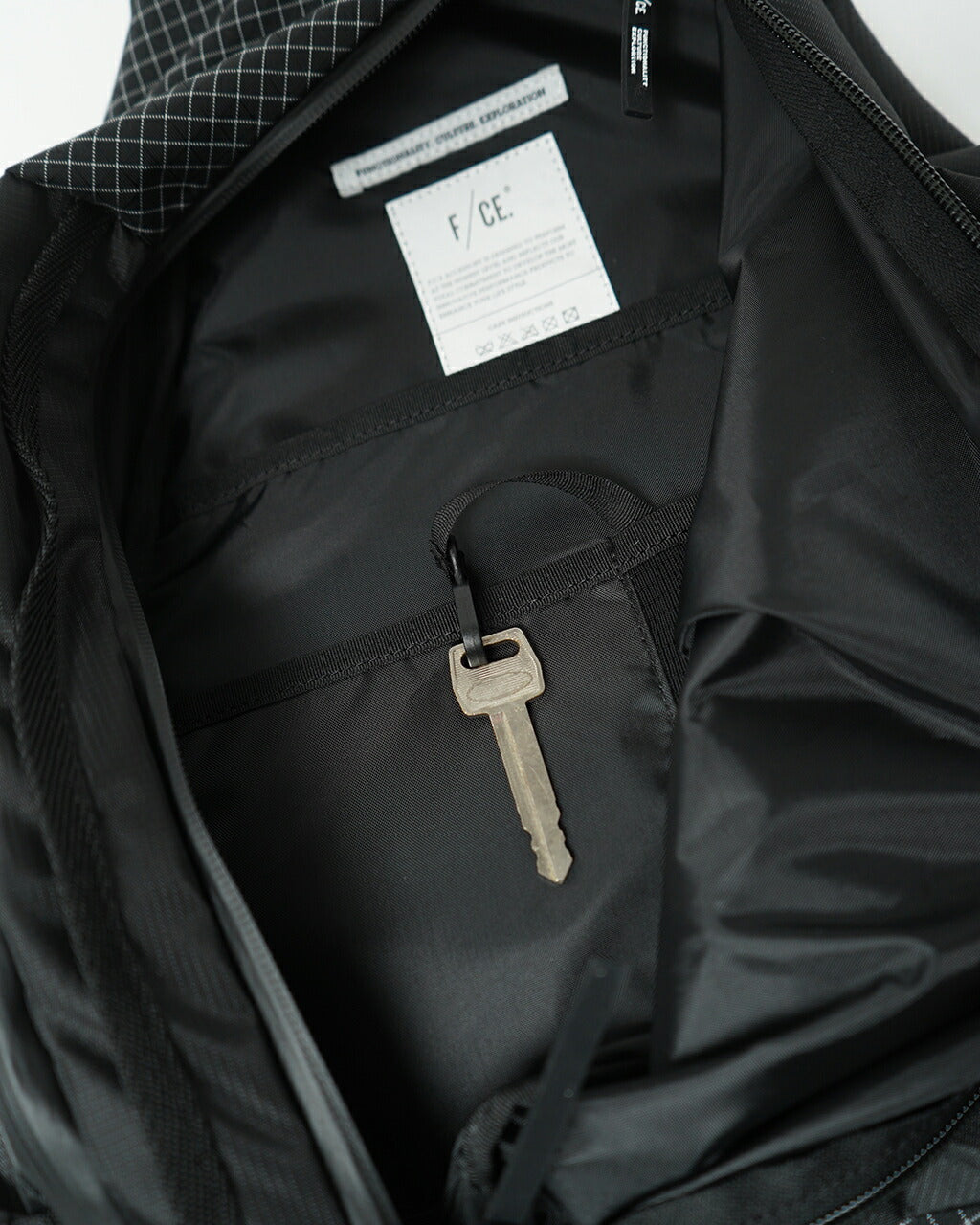 F/CE. 3 POINTS SLINGER BAG