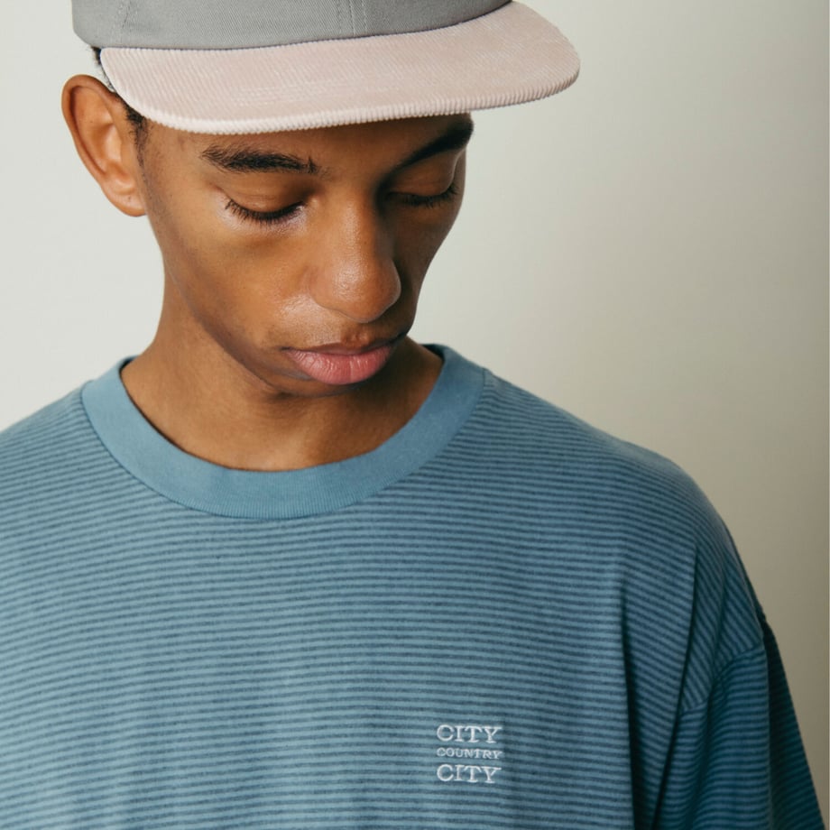 CITY COUNTRY CITY Embroidered Logo Overdye Boder T-shirt