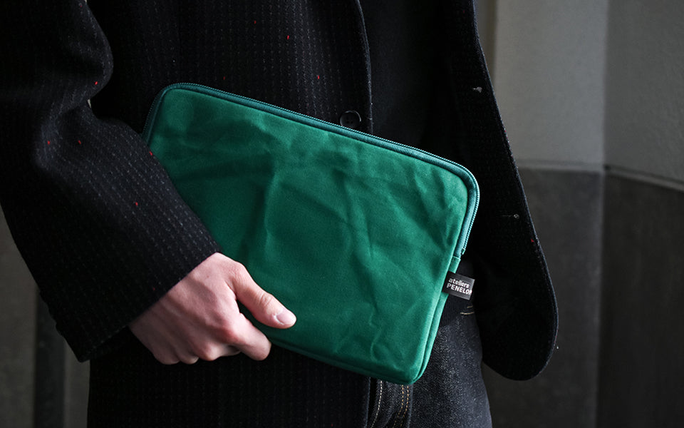 ateliers PENELOPE Hold Pouch (S)