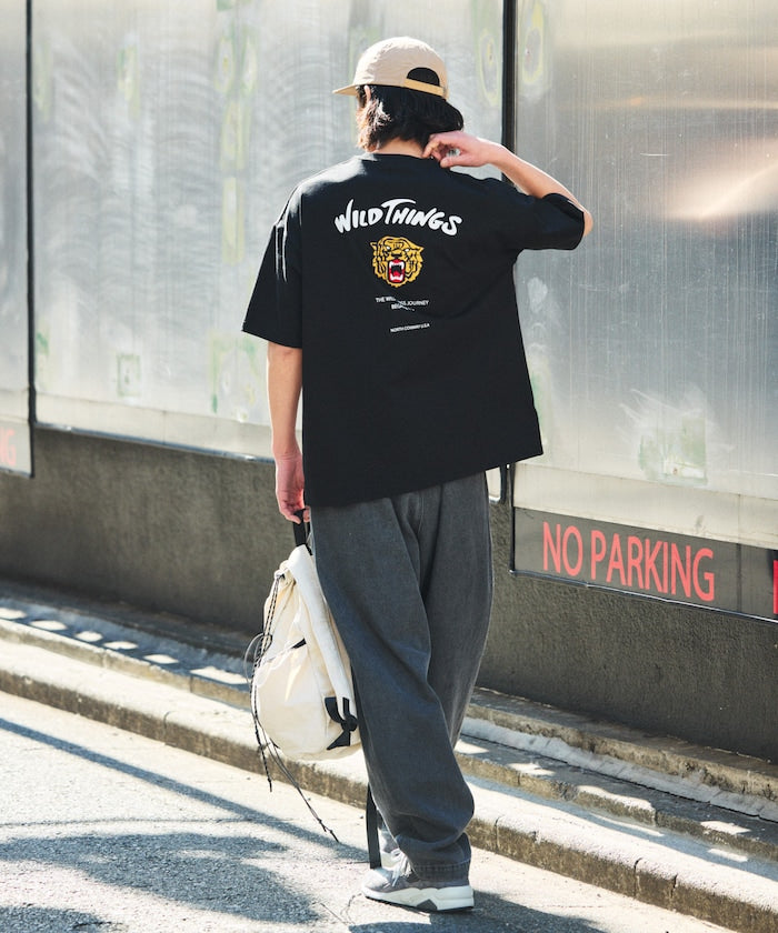 WILD THINGS × FREAK'S STORE Big Silhouette Tiger T-shirt