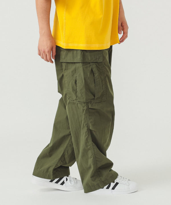 BEAMS Big 6-pocket Cargo Pants