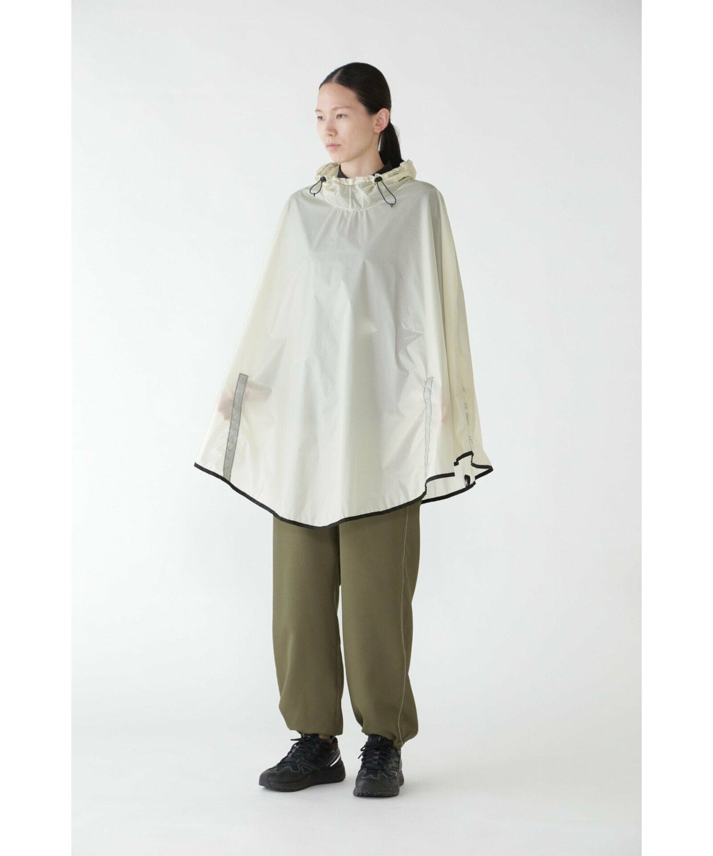 and wander sil poncho