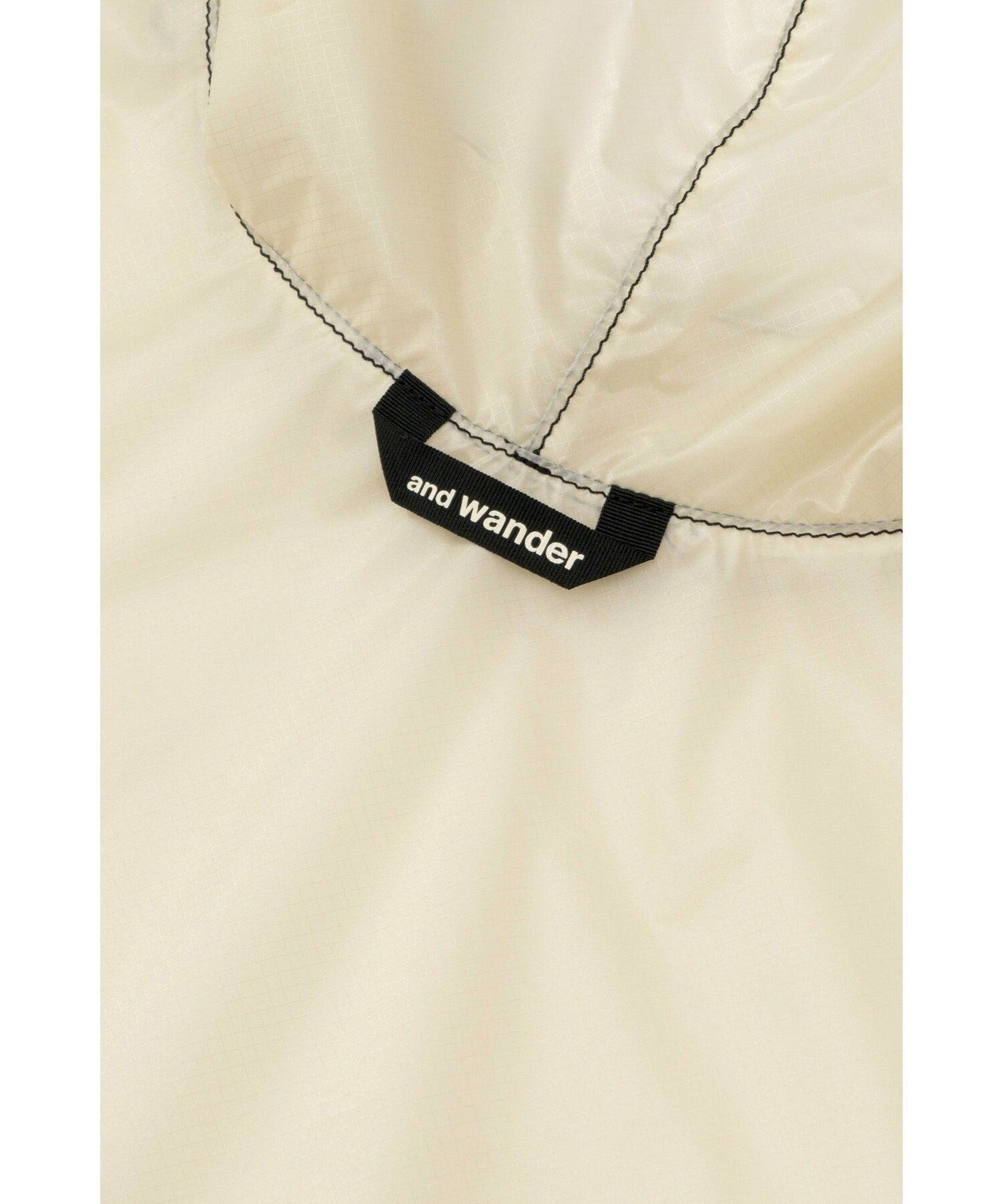 and wander sil poncho