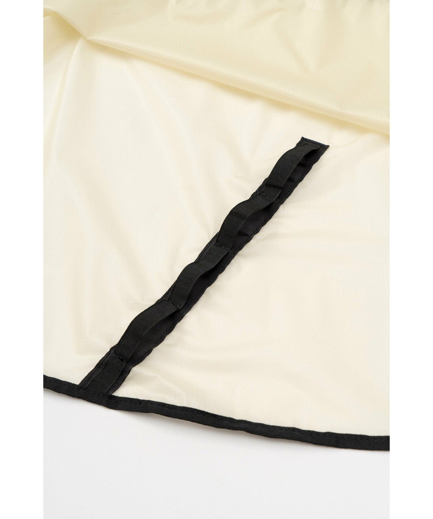 and wander sil poncho