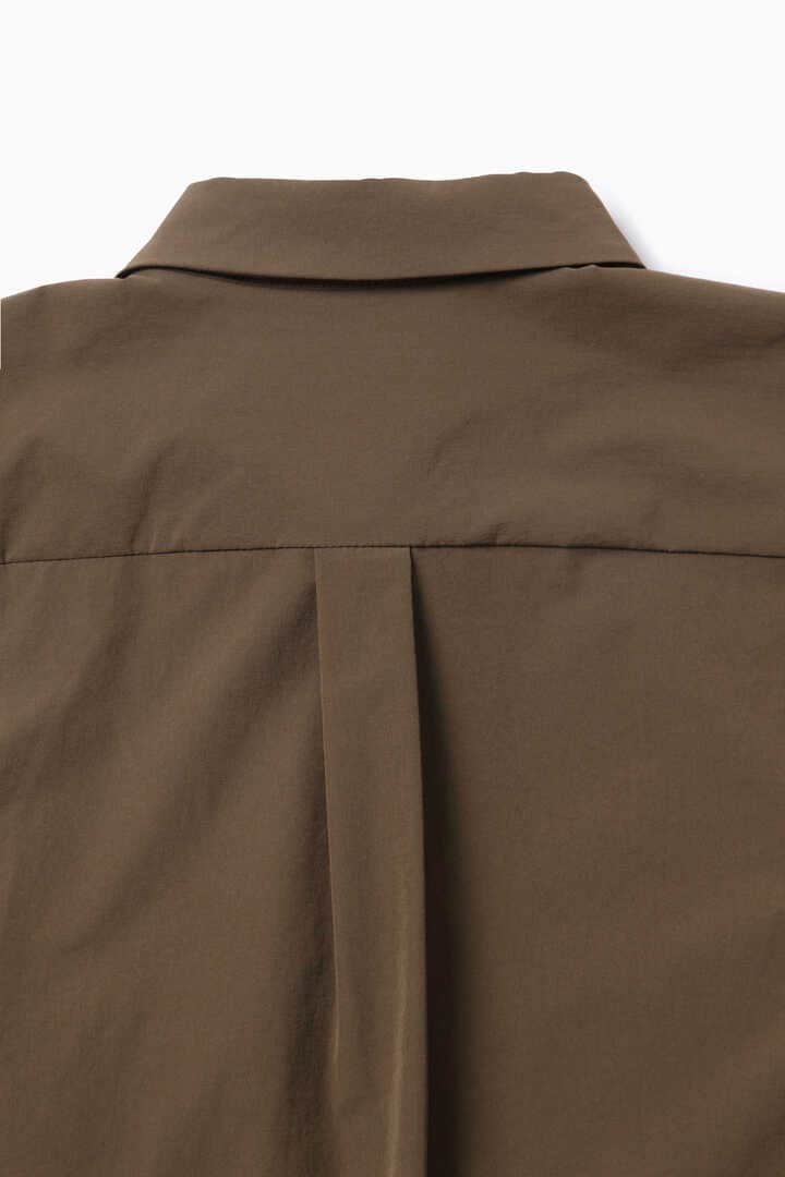 and wander light w cloth shirt