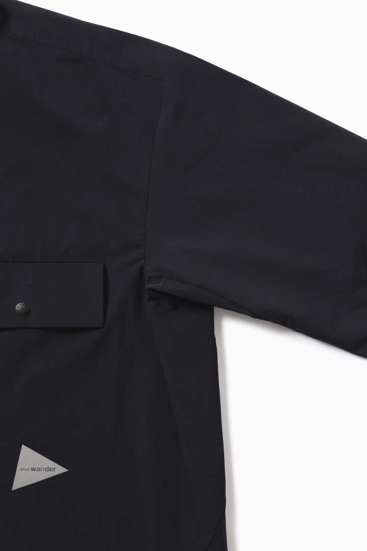 and wander light w cloth shirt