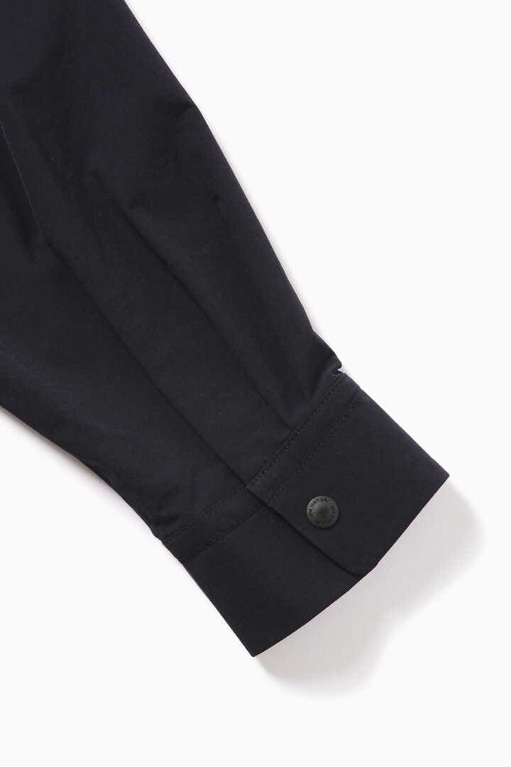 and wander light w cloth shirt