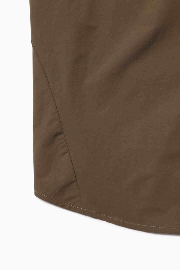 and wander light w cloth shirt