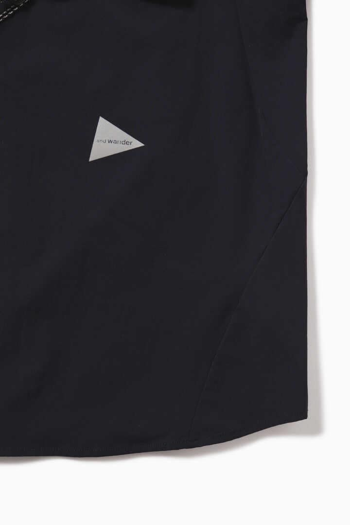 and wander light w cloth shirt