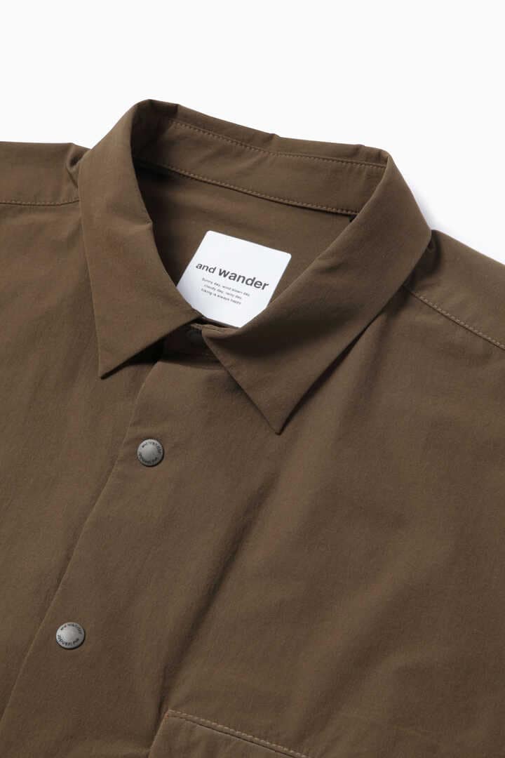 and wander light w cloth shirt