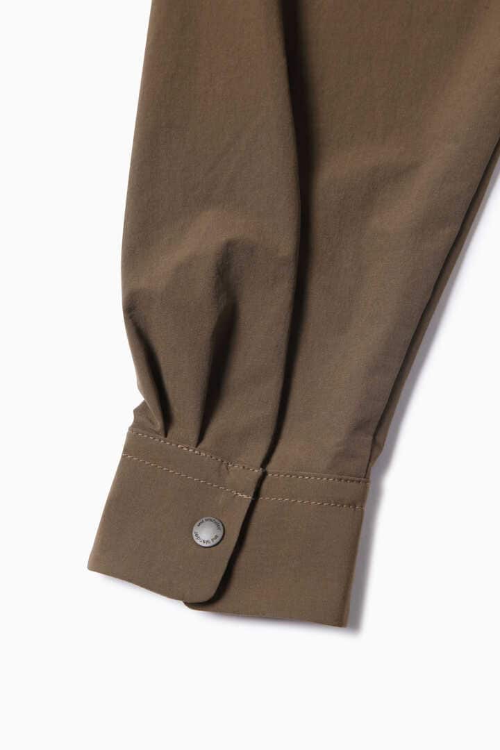 and wander light w cloth shirt