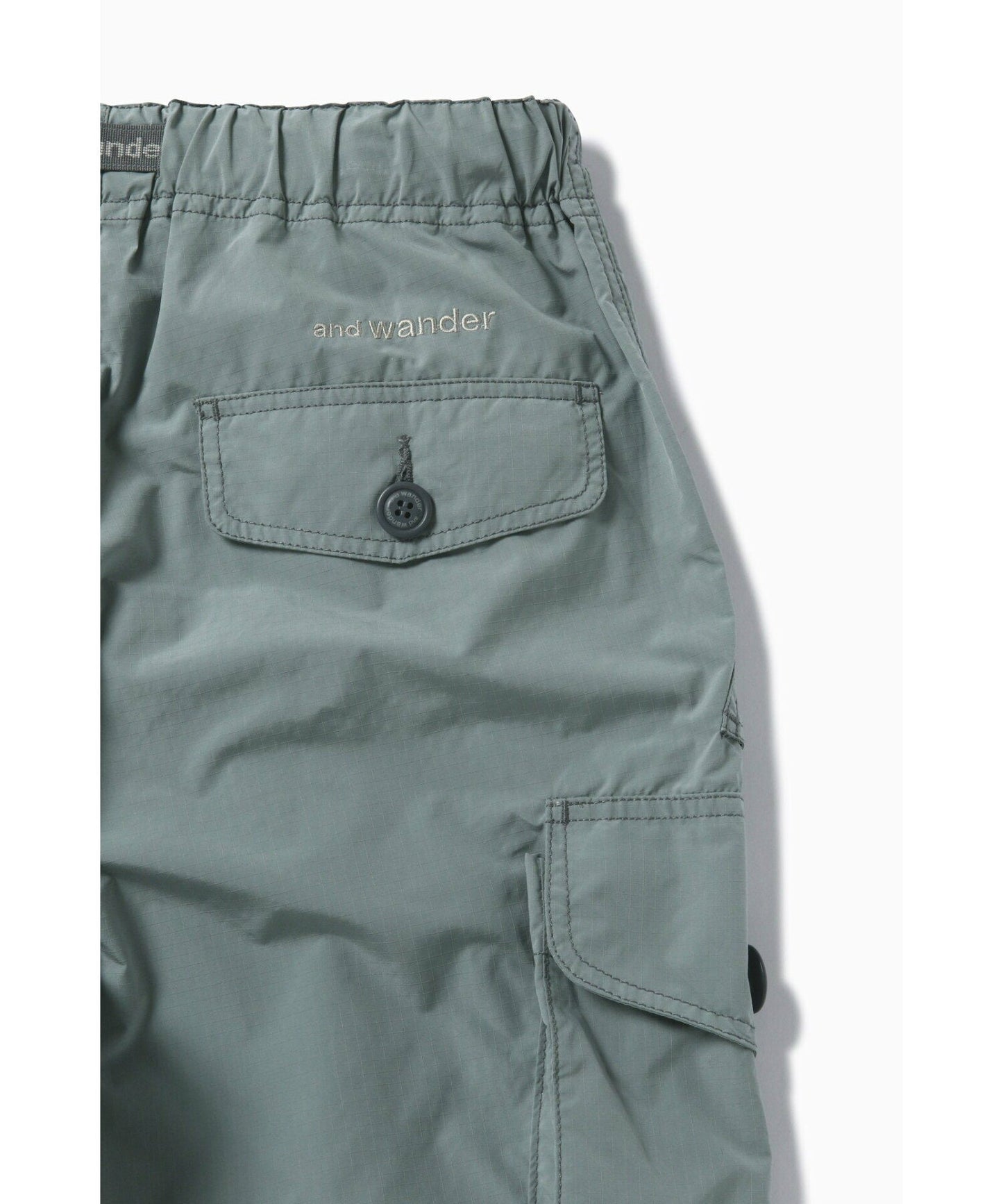 and wander oversized cargo pants