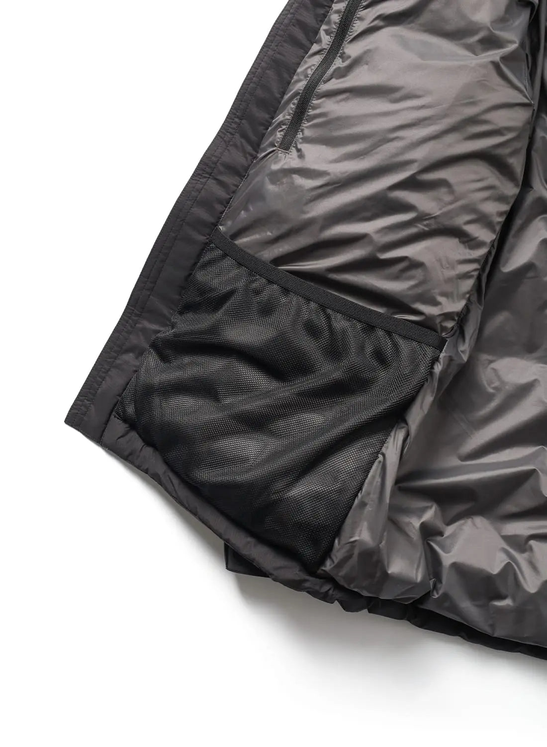 NANGA WHITE LABEL DOWN PARKA