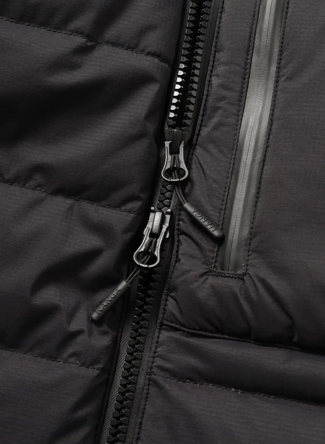 NANGA WHITE LABEL DOWN PARKA