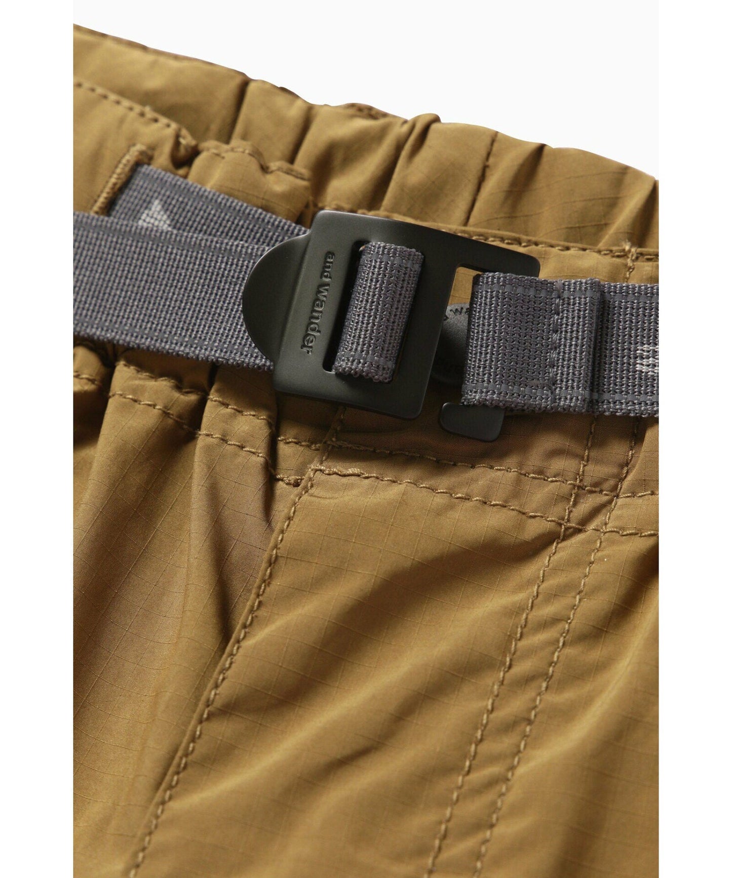 and wander oversized cargo short pants