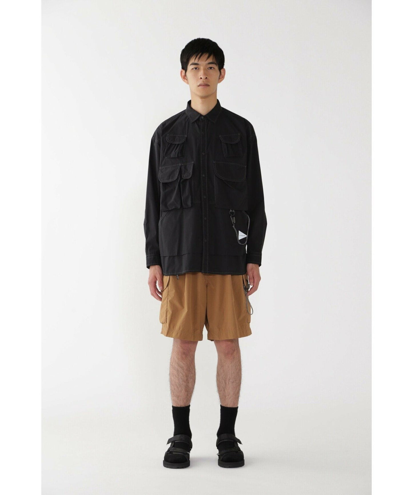 and wander oversized cargo short pants