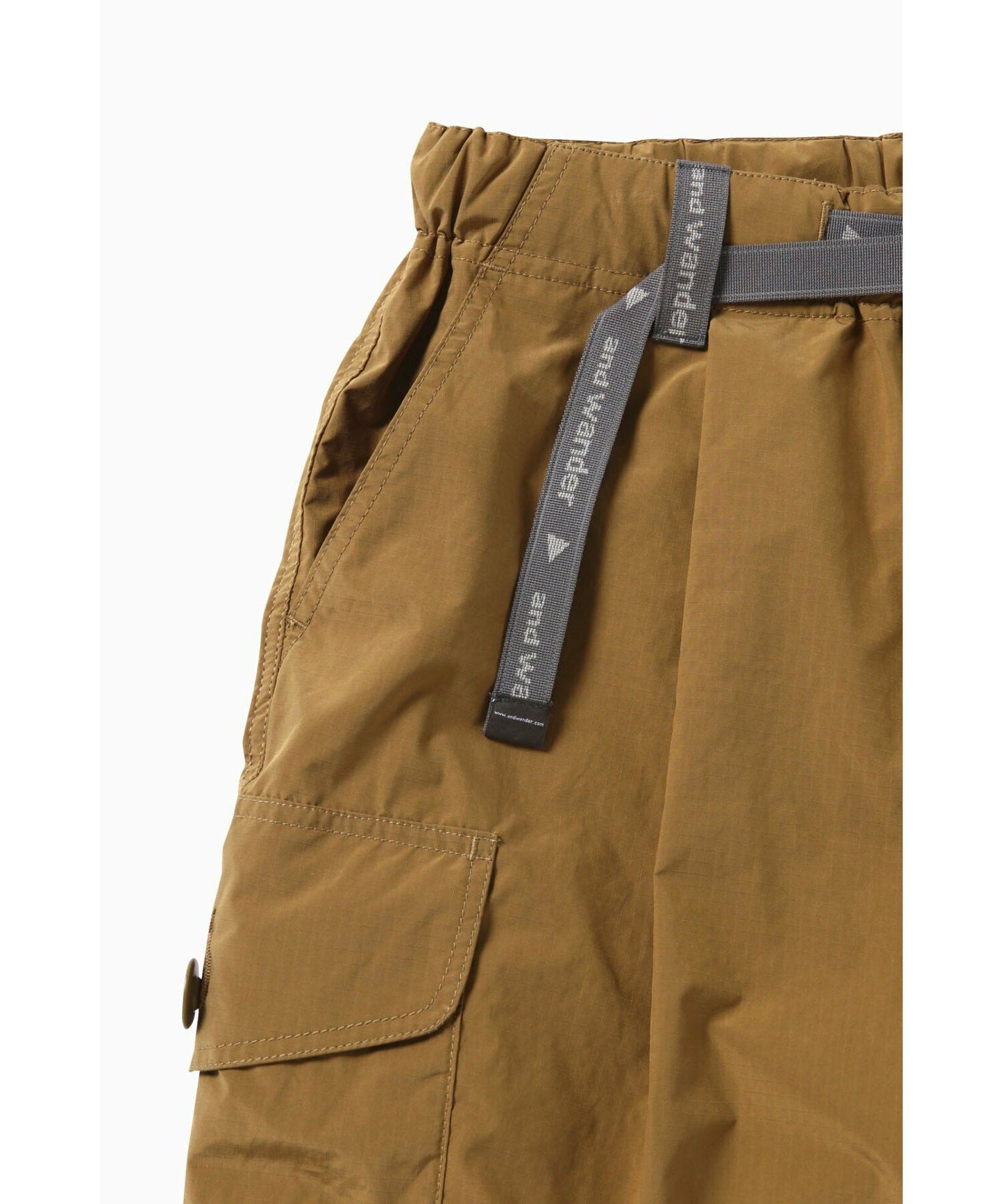 and wander oversized cargo short pants