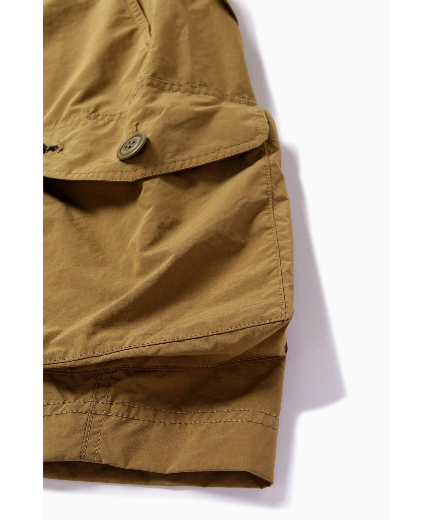 and wander oversized cargo short pants