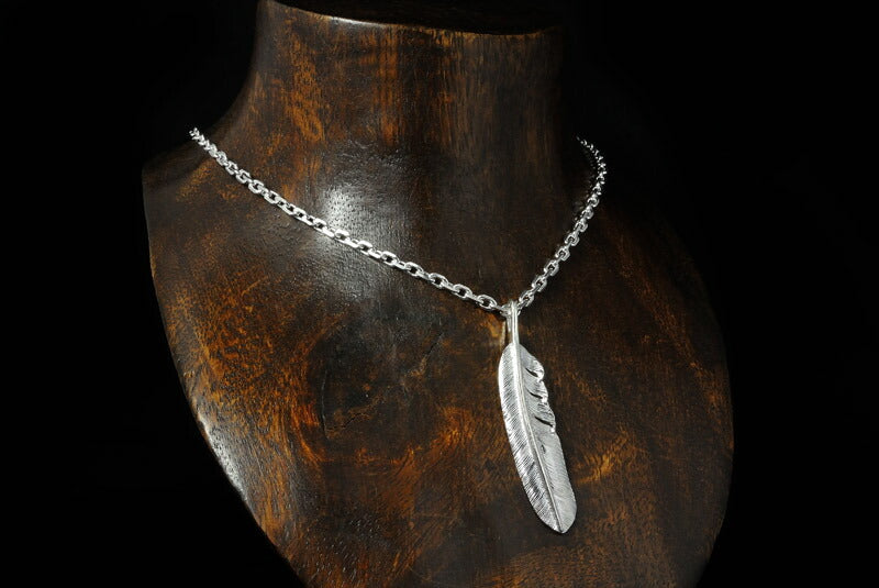 FIRST ARROW'S Large Feather P-001