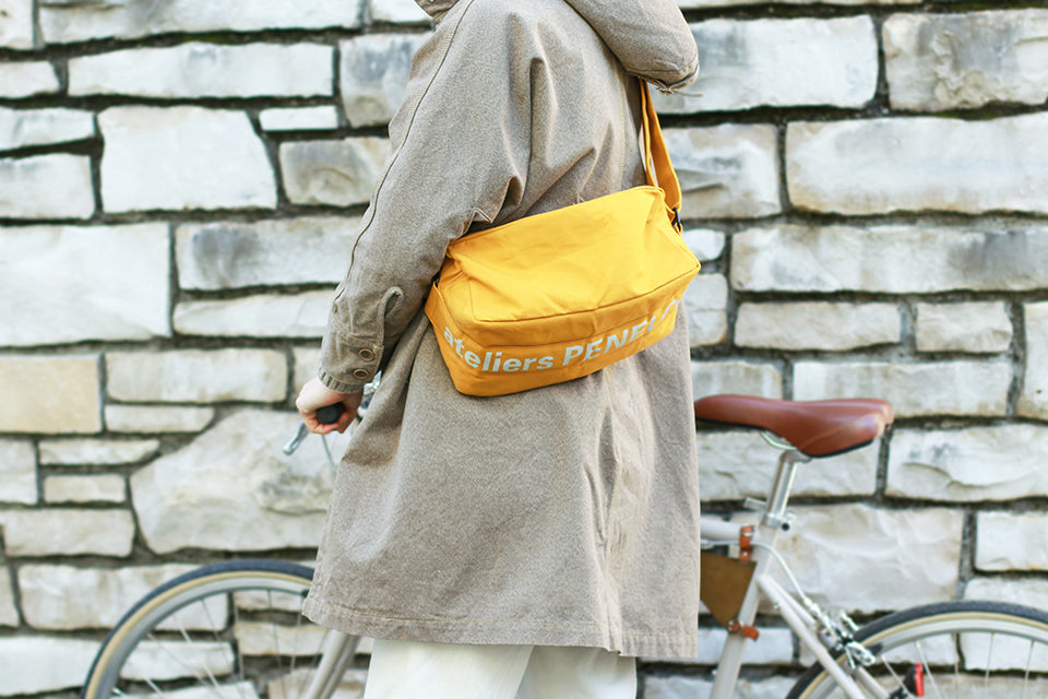 ateliers PENELOPE #10 Pan Shoulder Bag