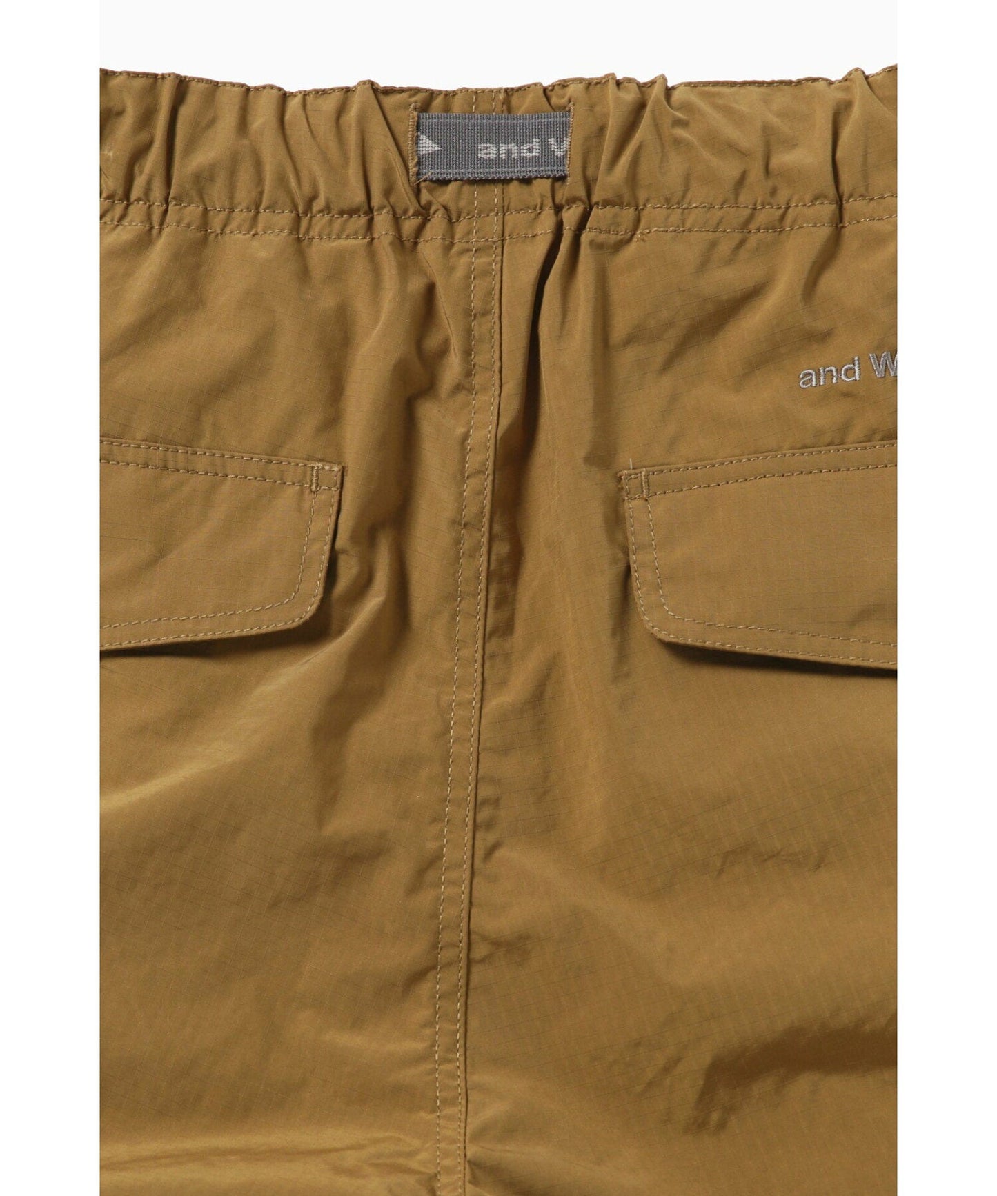 and wander oversized cargo short pants