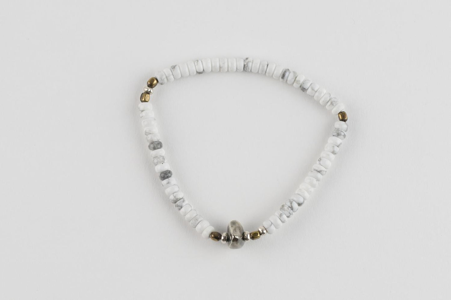 SunKu 39 Howlite Beads Bracelet SK-069