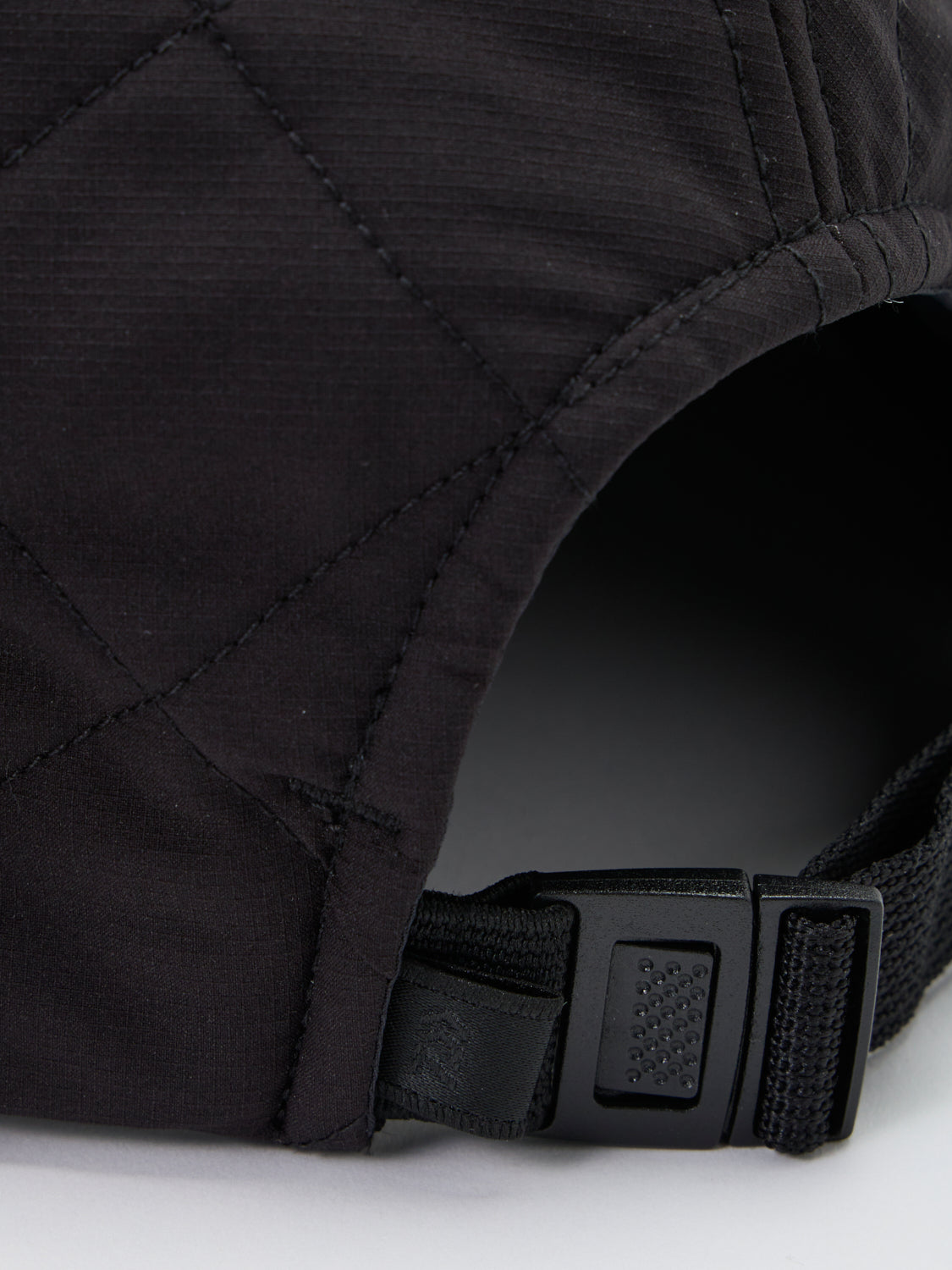 DAIWA PIER39 TECH COLD PROOF DRIVING CAP