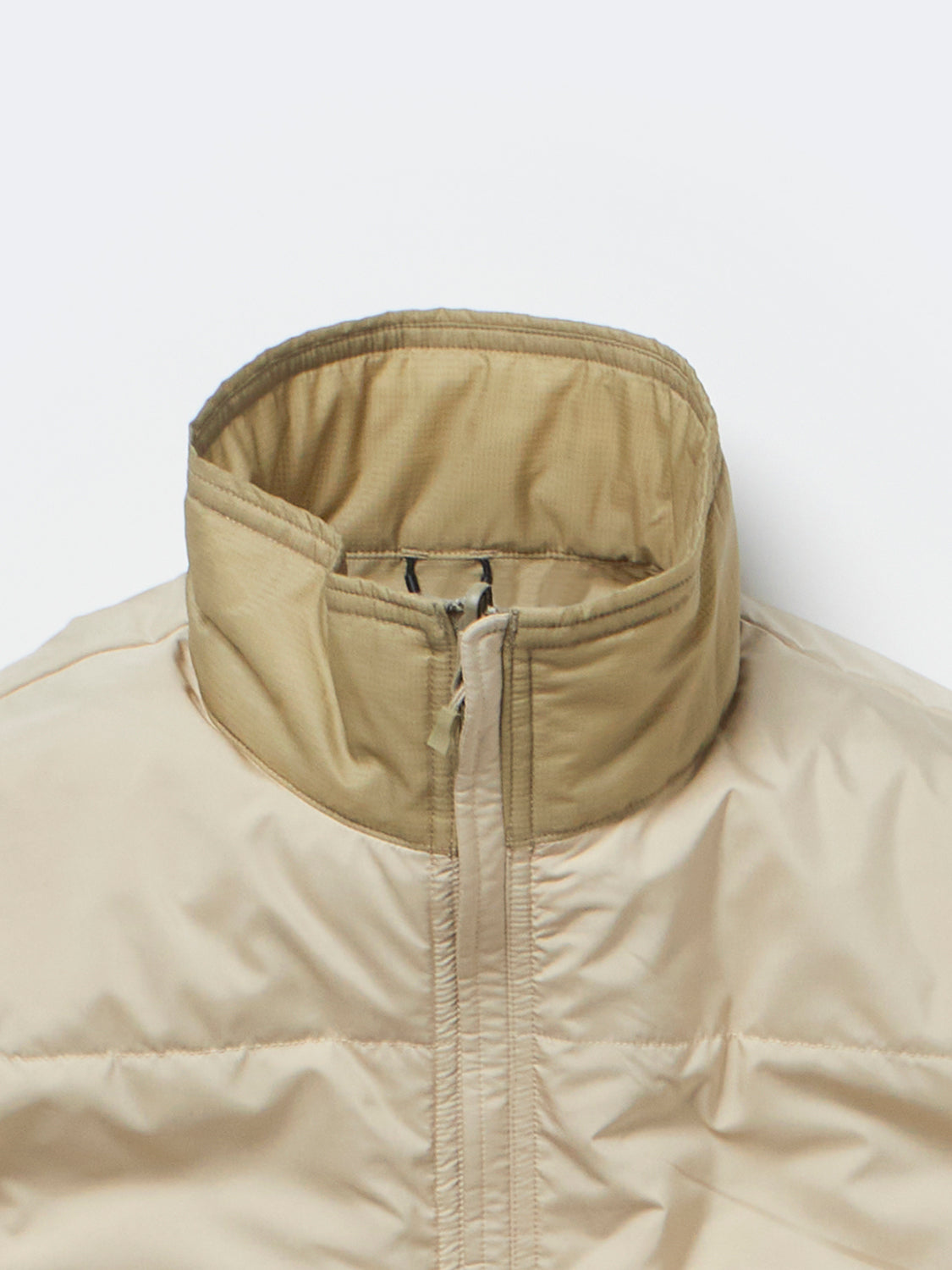 DAIWA PIER39 TECH REVERSIBLE PULLOVER PUFF VEST