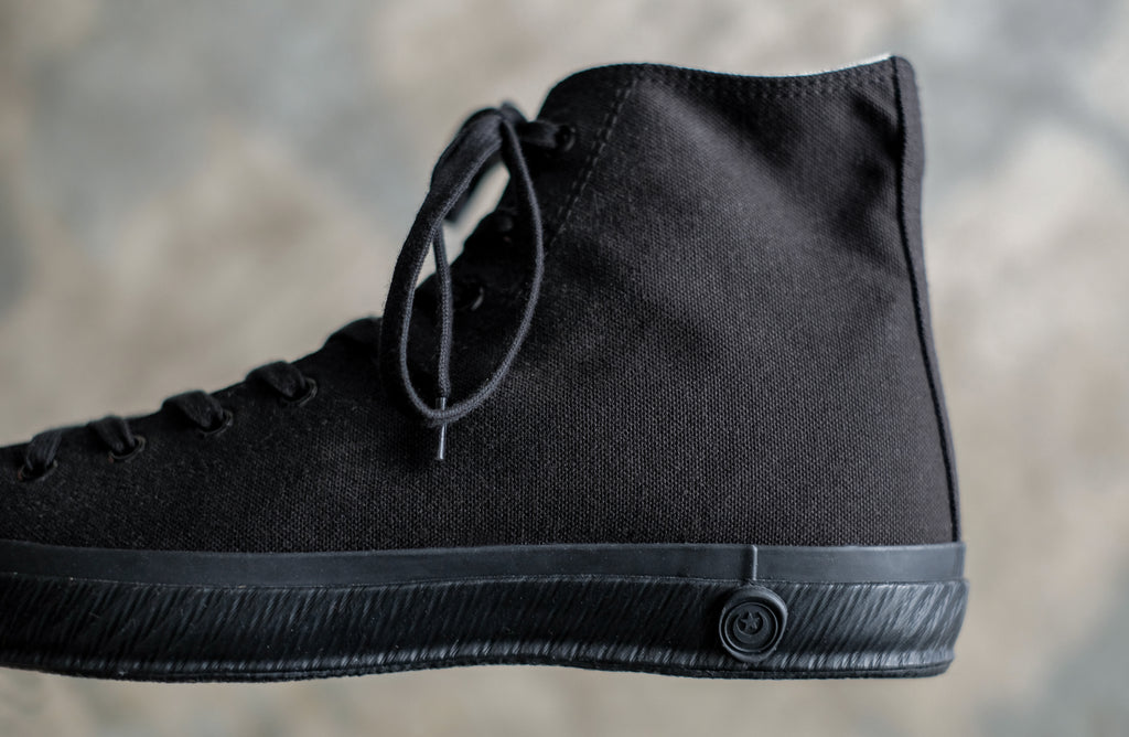 SHOES LIKE POTTERY HI - BLACK MONO