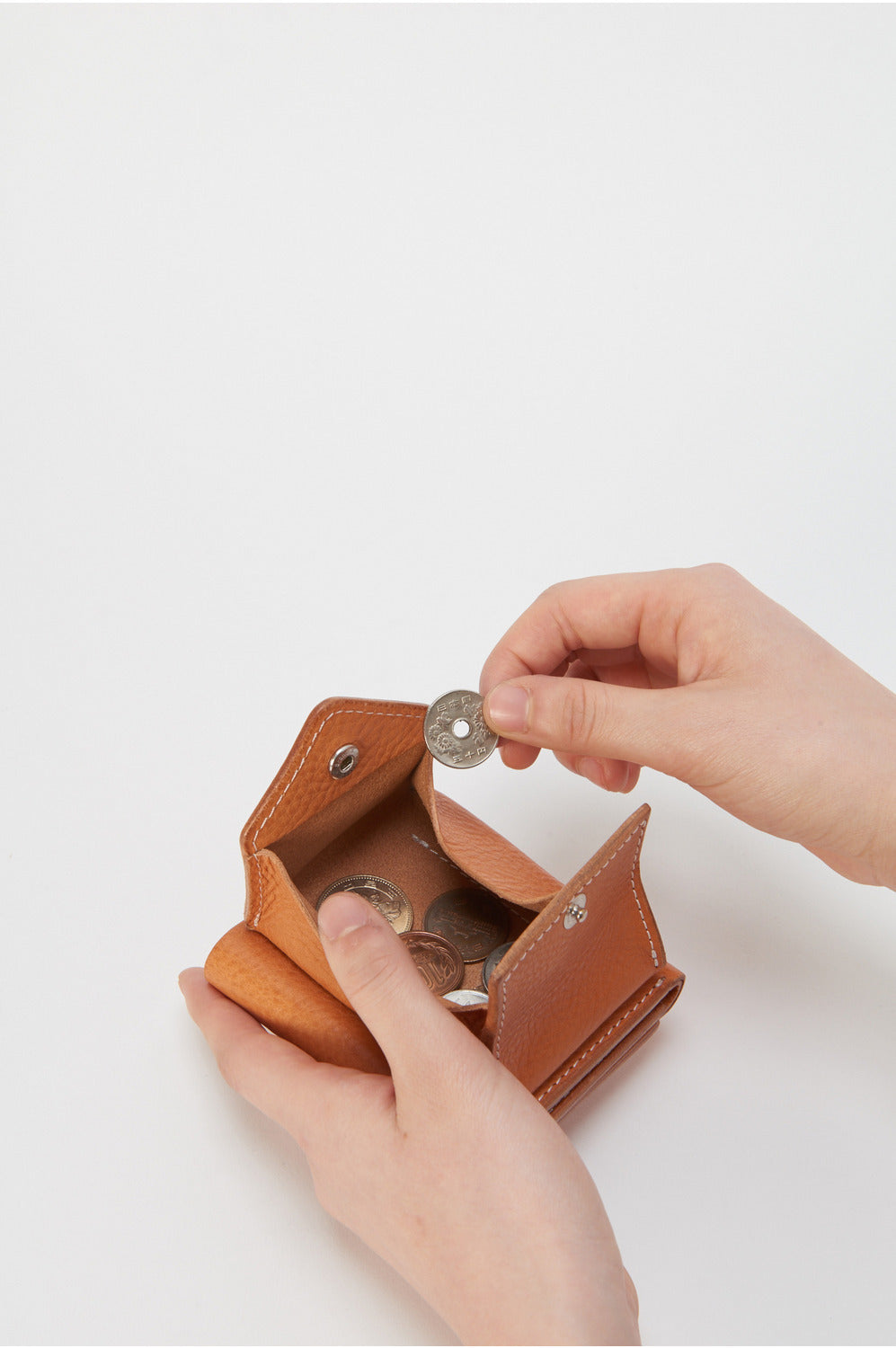 Hender Scheme trifold wallet